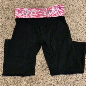 VS Pink Yogi Capri Pants